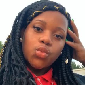 Meet your Posher, Maeisha